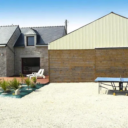 Semi-detached House With Sea Views, * Cléder