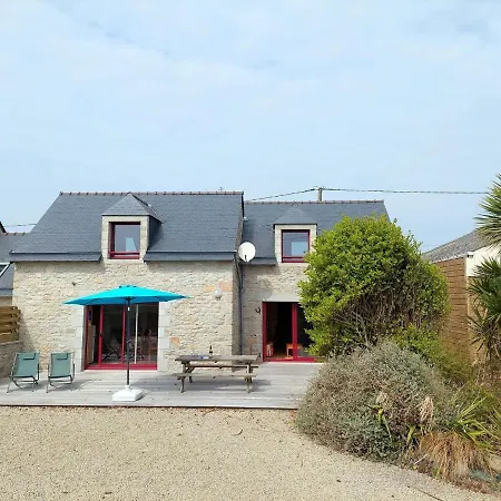 Semi-detached House With Sea Views, Cléder